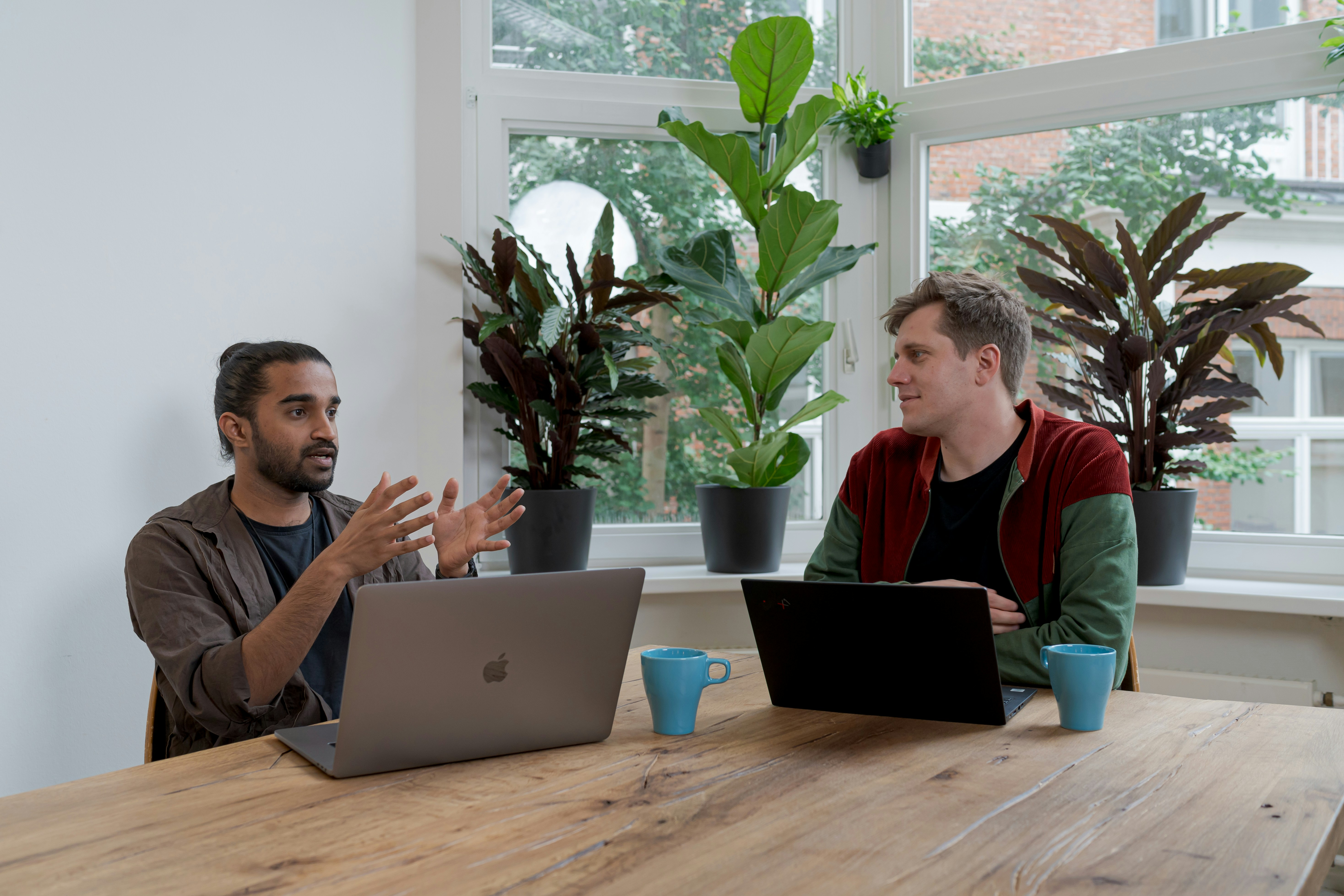 Navigating Feedback Conversations in Multicultural Teams Without Losing Momentum